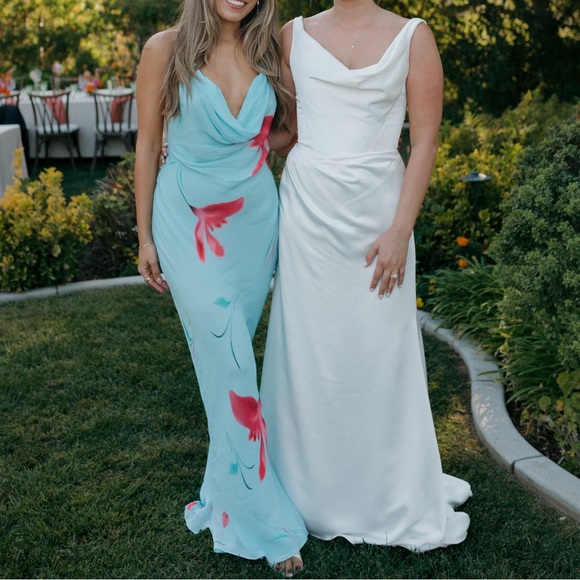 Rat & Boa. VINCENZA DRESS. Elegant Blue and Pink Floral Dress - Picture 3 of 3